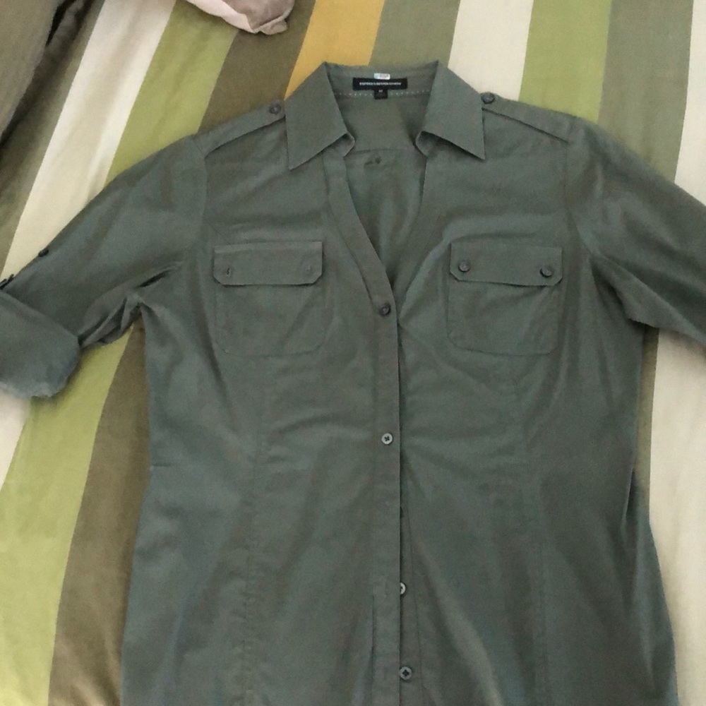 Express Hunter green button up